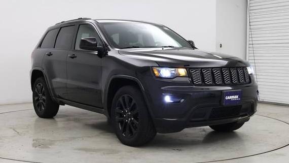 JEEP GRAND CHEROKEE 2018 1C4RJFAG1JC390268 image
